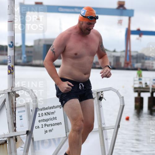 16.08.2026 - KN Förde Triathlon 2026 Antke Förster http://msf.ph/oto/9995867 16.08.2026 11:12:31 Schwimmen 436 meine-sportfotos.de