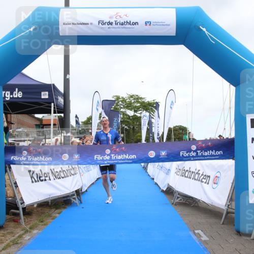 16.08.2026 - KN Förde Triathlon 2026 Markus Tischler http://msf.ph/oto/9995914 16.08.2026 11:49:31 Ziel 307, 307 meine-sportfotos.de