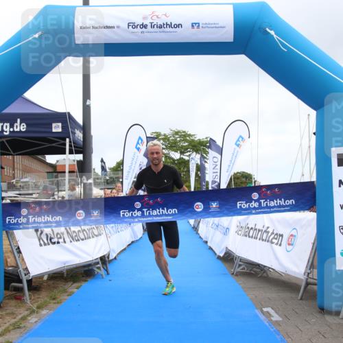 16.08.2026 - KN Förde Triathlon 2026 Markus Tischler http://msf.ph/oto/9995934 16.08.2026 11:50:42 Ziel 330, 330 meine-sportfotos.de
