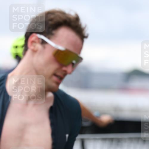 16.08.2026 - KN Förde Triathlon 2026 Antke Förster http://msf.ph/oto/9996017 16.08.2026 11:40:21 Laufen  meine-sportfotos.de