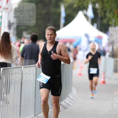 16.08.2026 - KN Förde Triathlon 2026 Antke Förster http://msf.ph/oto/9996052 16.08.2026 11:42:16 Laufen  meine-sportfotos.de