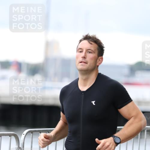16.08.2026 - KN Förde Triathlon 2026 Antke Förster http://msf.ph/oto/9996169 16.08.2026 11:46:07 Laufen  meine-sportfotos.de