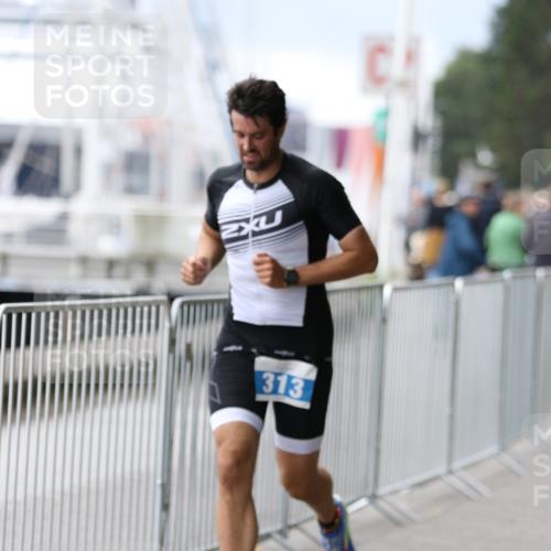 16.08.2026 - KN Förde Triathlon 2026 Antke Förster http://msf.ph/oto/9996182 16.08.2026 11:46:20 Laufen  meine-sportfotos.de