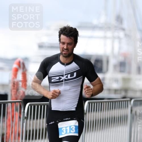 16.08.2026 - KN Förde Triathlon 2026 Antke Förster http://msf.ph/oto/9996183 16.08.2026 11:46:21 Laufen  meine-sportfotos.de