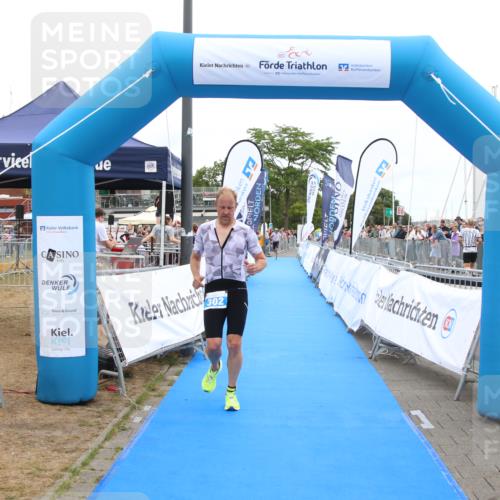 16.08.2026 - KN Förde Triathlon 2026 Markus Tischler http://msf.ph/oto/9996186 16.08.2026 11:54:58 Ziel 302, 302 meine-sportfotos.de