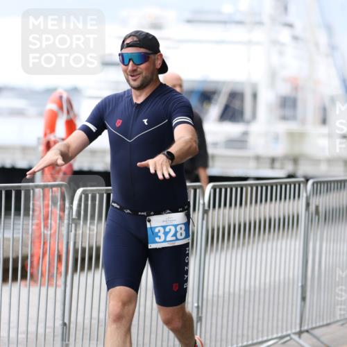 16.08.2026 - KN Förde Triathlon 2026 Antke Förster http://msf.ph/oto/9996265 16.08.2026 11:48:58 Laufen  meine-sportfotos.de