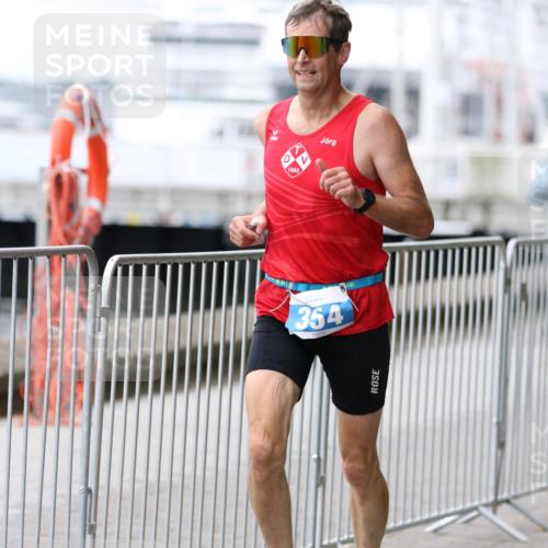 16.08.2026 - KN Förde Triathlon 2026 Antke Förster http://msf.ph/oto/9996332 16.08.2026 11:50:14 Laufen  meine-sportfotos.de