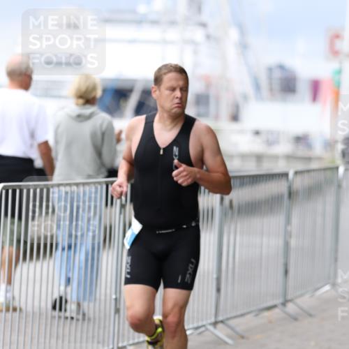 16.08.2026 - KN Förde Triathlon 2026 Antke Förster http://msf.ph/oto/9996350 16.08.2026 11:50:35 Laufen  meine-sportfotos.de