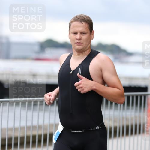 16.08.2026 - KN Förde Triathlon 2026 Antke Förster http://msf.ph/oto/9996352 16.08.2026 11:50:36 Laufen  meine-sportfotos.de