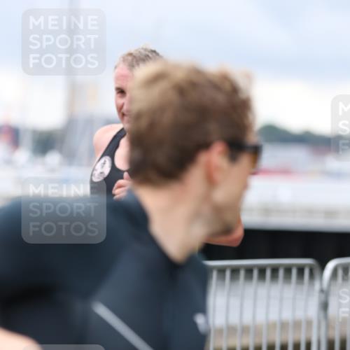 16.08.2026 - KN Förde Triathlon 2026 Antke Förster http://msf.ph/oto/9996363 16.08.2026 11:50:44 Laufen  meine-sportfotos.de
