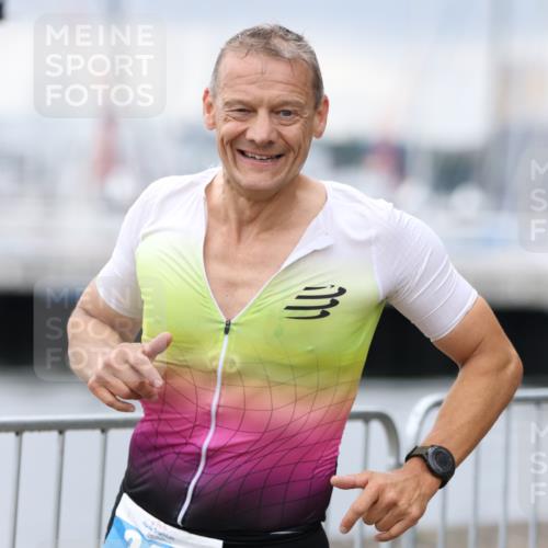 16.08.2026 - KN Förde Triathlon 2026 Antke Förster http://msf.ph/oto/9996418 16.08.2026 11:51:41 Laufen  meine-sportfotos.de
