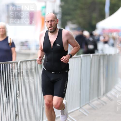 16.08.2026 - KN Förde Triathlon 2026 Antke Förster http://msf.ph/oto/9996449 16.08.2026 11:52:14 Laufen  meine-sportfotos.de