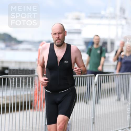16.08.2026 - KN Förde Triathlon 2026 Antke Förster http://msf.ph/oto/9996453 16.08.2026 11:52:16 Laufen  meine-sportfotos.de
