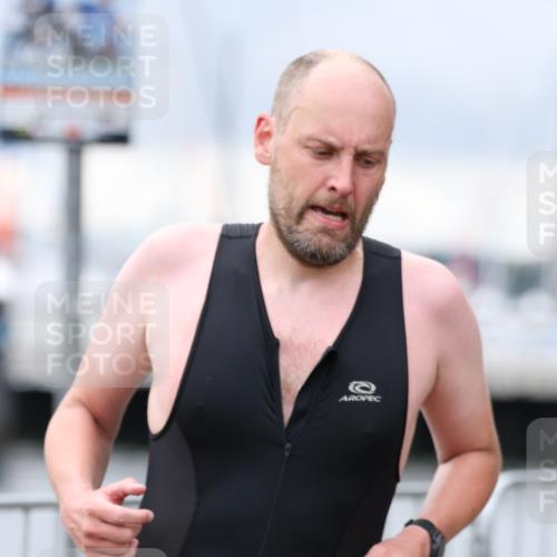 16.08.2026 - KN Förde Triathlon 2026 Antke Förster http://msf.ph/oto/9996457 16.08.2026 11:52:18 Laufen  meine-sportfotos.de
