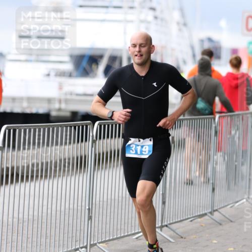 16.08.2026 - KN Förde Triathlon 2026 Antke Förster http://msf.ph/oto/9996486 16.08.2026 11:52:50 Laufen  meine-sportfotos.de