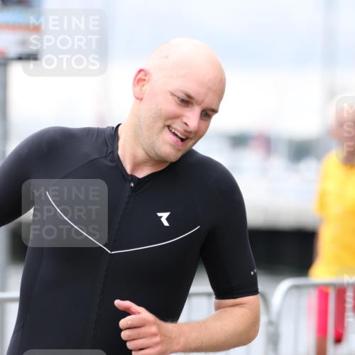 16.08.2026 - KN Förde Triathlon 2026 Antke Förster http://msf.ph/oto/9996491 16.08.2026 11:52:52 Laufen  meine-sportfotos.de