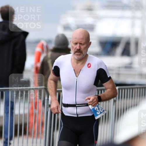 16.08.2026 - KN Förde Triathlon 2026 Antke Förster http://msf.ph/oto/9996624 16.08.2026 11:56:12 Laufen  meine-sportfotos.de