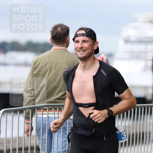16.08.2026 - KN Förde Triathlon 2026 Antke Förster http://msf.ph/oto/9996628 16.08.2026 11:56:16 Laufen  meine-sportfotos.de