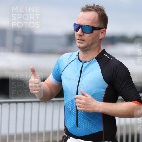 16.08.2026 - KN Förde Triathlon 2026 Antke Förster http://msf.ph/oto/9996636 16.08.2026 11:56:22 Laufen  meine-sportfotos.de