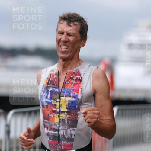 16.08.2026 - KN Förde Triathlon 2026 Antke Förster http://msf.ph/oto/9996650 16.08.2026 11:56:34 Laufen  meine-sportfotos.de