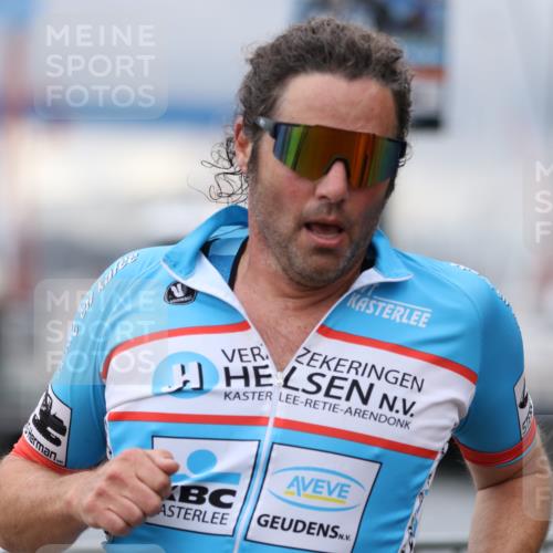 16.08.2026 - KN Förde Triathlon 2026 Antke Förster http://msf.ph/oto/9996653 16.08.2026 11:56:35 Laufen  meine-sportfotos.de