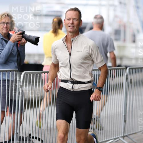 16.08.2026 - KN Förde Triathlon 2026 Antke Förster http://msf.ph/oto/9996806 16.08.2026 11:58:54 Laufen  meine-sportfotos.de