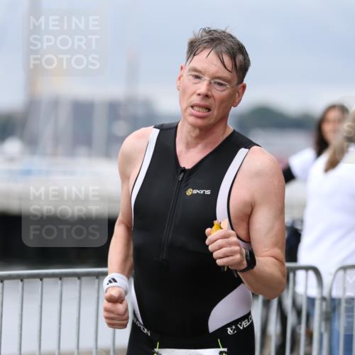 16.08.2026 - KN Förde Triathlon 2026 Antke Förster http://msf.ph/oto/9996863 16.08.2026 11:59:49 Laufen  meine-sportfotos.de
