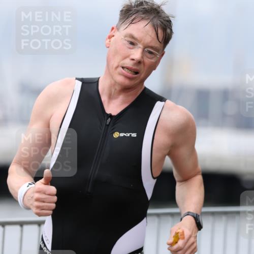 16.08.2026 - KN Förde Triathlon 2026 Antke Förster http://msf.ph/oto/9996865 16.08.2026 11:59:49 Laufen  meine-sportfotos.de