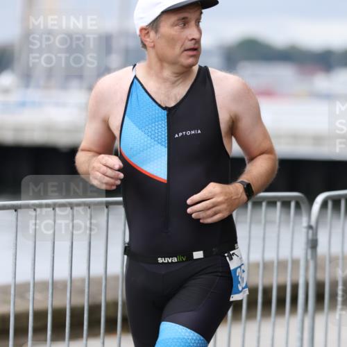 16.08.2026 - KN Förde Triathlon 2026 Antke Förster http://msf.ph/oto/9996882 16.08.2026 12:00:04 Laufen  meine-sportfotos.de