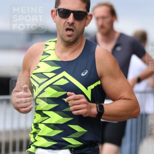 16.08.2026 - KN Förde Triathlon 2026 Antke Förster http://msf.ph/oto/9996884 16.08.2026 12:00:06 Laufen  meine-sportfotos.de