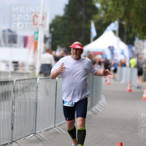 16.08.2026 - KN Förde Triathlon 2026 Antke Förster http://msf.ph/oto/9996903 16.08.2026 12:00:42 Laufen  meine-sportfotos.de