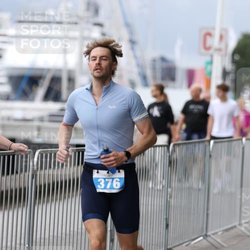 16.08.2026 - KN Förde Triathlon 2026 Antke Förster http://msf.ph/oto/9996923 16.08.2026 12:01:08 Laufen  meine-sportfotos.de