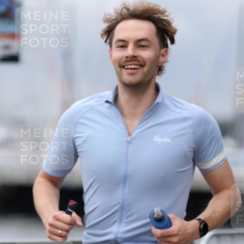 16.08.2026 - KN Förde Triathlon 2026 Antke Förster http://msf.ph/oto/9996926 16.08.2026 12:01:10 Laufen  meine-sportfotos.de