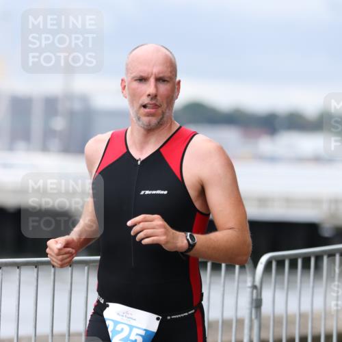 16.08.2026 - KN Förde Triathlon 2026 Antke Förster http://msf.ph/oto/9996930 16.08.2026 12:01:13 Laufen  meine-sportfotos.de