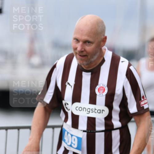 16.08.2026 - KN Förde Triathlon 2026 Antke Förster http://msf.ph/oto/9996961 16.08.2026 12:02:07 Laufen  meine-sportfotos.de