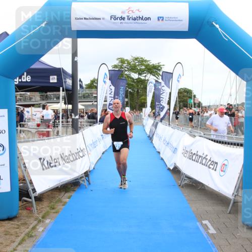 16.08.2026 - KN Förde Triathlon 2026 Markus Tischler http://msf.ph/oto/9996973 16.08.2026 12:02:08 Ziel 325, 325 meine-sportfotos.de