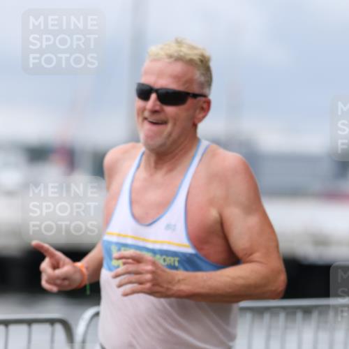 16.08.2026 - KN Förde Triathlon 2026 Antke Förster http://msf.ph/oto/9997032 16.08.2026 12:03:51 Laufen  meine-sportfotos.de