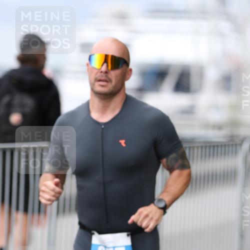 16.08.2026 - KN Förde Triathlon 2026 Antke Förster http://msf.ph/oto/9997049 16.08.2026 12:04:30 Laufen  meine-sportfotos.de
