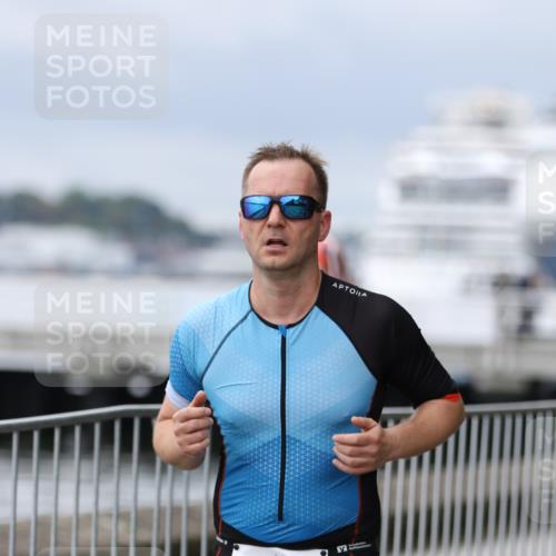16.08.2026 - KN Förde Triathlon 2026 Antke Förster http://msf.ph/oto/9997085 16.08.2026 12:05:11 Laufen  meine-sportfotos.de