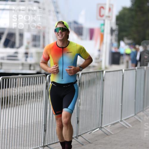 16.08.2026 - KN Förde Triathlon 2026 Antke Förster http://msf.ph/oto/9997090 16.08.2026 12:05:15 Laufen  meine-sportfotos.de