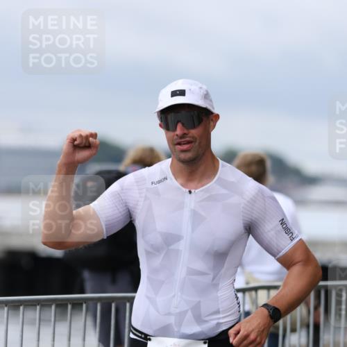 16.08.2026 - KN Förde Triathlon 2026 Antke Förster http://msf.ph/oto/9997115 16.08.2026 12:05:47 Laufen  meine-sportfotos.de
