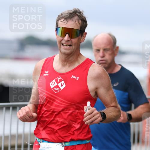 16.08.2026 - KN Förde Triathlon 2026 Antke Förster http://msf.ph/oto/9997137 16.08.2026 12:06:13 Laufen  meine-sportfotos.de