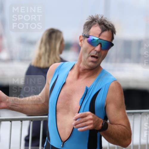 16.08.2026 - KN Förde Triathlon 2026 Antke Förster http://msf.ph/oto/9997158 16.08.2026 12:06:37 Laufen  meine-sportfotos.de