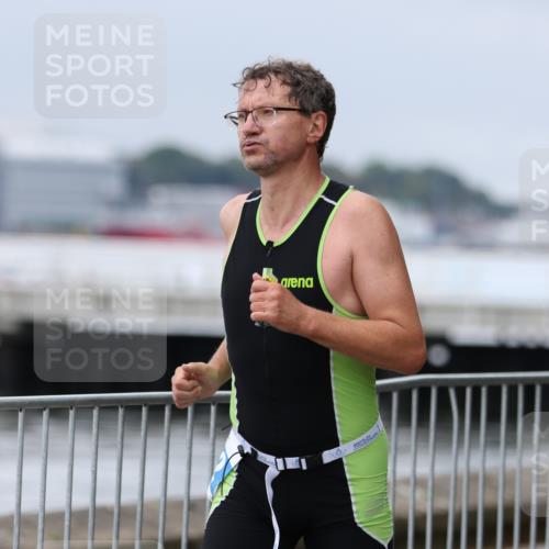 16.08.2026 - KN Förde Triathlon 2026 Antke Förster http://msf.ph/oto/9997302 16.08.2026 12:09:29 Laufen  meine-sportfotos.de