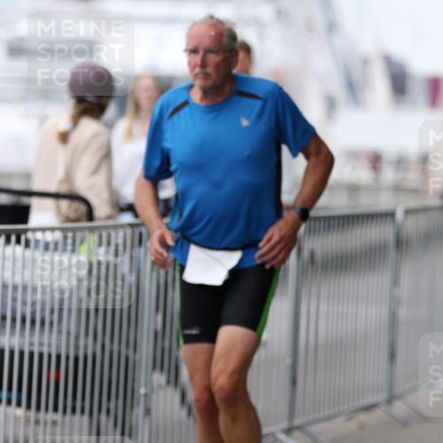 16.08.2026 - KN Förde Triathlon 2026 Antke Förster http://msf.ph/oto/9997318 16.08.2026 12:09:47 Laufen  meine-sportfotos.de
