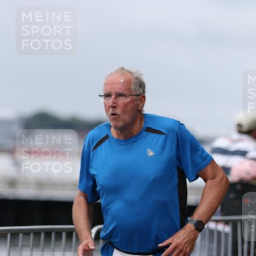 16.08.2026 - KN Förde Triathlon 2026 Antke Förster http://msf.ph/oto/9997320 16.08.2026 12:09:48 Laufen  meine-sportfotos.de