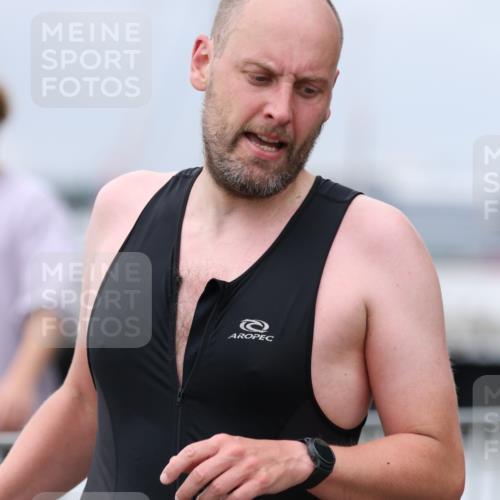16.08.2026 - KN Förde Triathlon 2026 Antke Förster http://msf.ph/oto/9997359 16.08.2026 12:10:42 Laufen  meine-sportfotos.de
