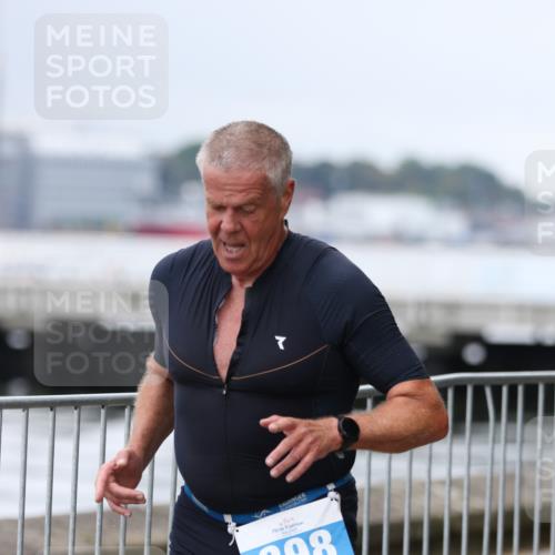 16.08.2026 - KN Förde Triathlon 2026 Antke Förster http://msf.ph/oto/9997403 16.08.2026 12:11:57 Laufen  meine-sportfotos.de