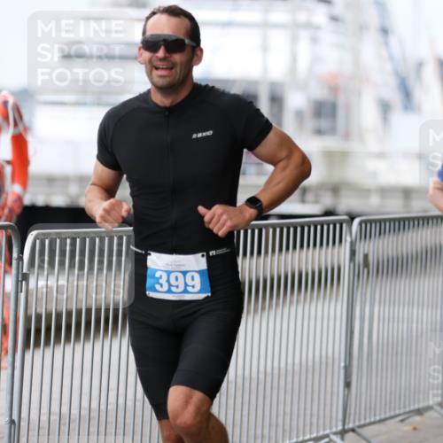 16.08.2026 - KN Förde Triathlon 2026 Antke Förster http://msf.ph/oto/9997411 16.08.2026 12:12:10 Laufen  meine-sportfotos.de