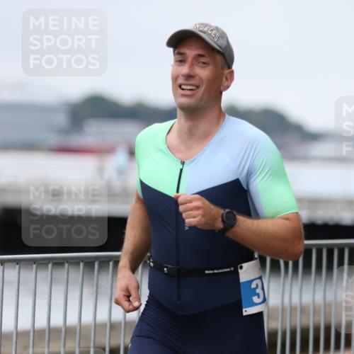 16.08.2026 - KN Förde Triathlon 2026 Antke Förster http://msf.ph/oto/9997455 16.08.2026 12:13:34 Laufen  meine-sportfotos.de